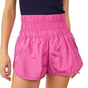FREE PEOPLE SHORTS SIZE SMALL!